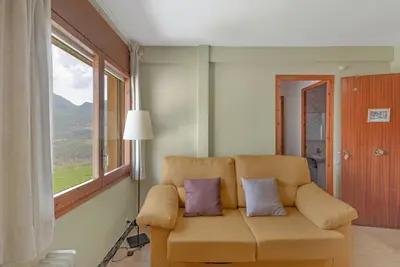 Image de Appartement \"La Canal\" avec vue sur les montagnes, terrasse privée et Wi-Fi