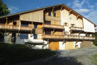 Image de Appartement 'La Dent De Cons' avec vue sur la montagne, terrasse privée et Wi-Fi