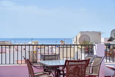 Image de Appartement 'Nerja Herrera Oria 40' avec vue sur la montagne, terrasse partagée et Wi-Fi