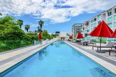 Image de Ocean And Sunset View 2 Br Penthouse