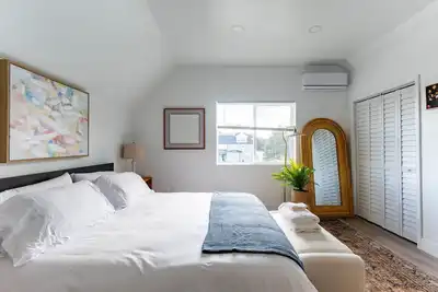 Image de Cozy home in downtown Dearborn