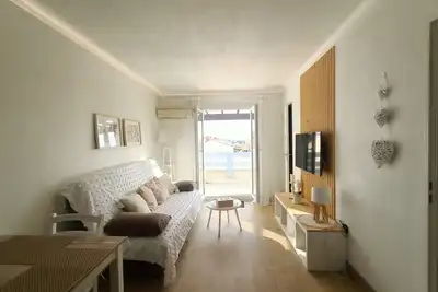 Image de Beau T2 Climatisé avec Terrasse et Parking