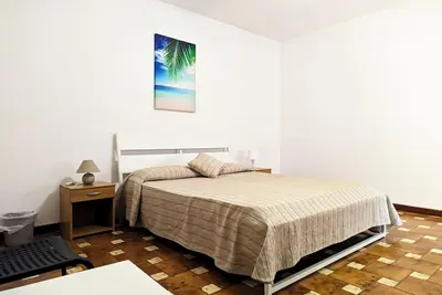 Image de Giardini Naxos Apartment [10' Mare] + Free Park + Free WiFi