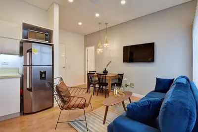 G201 - Cozy & Quiet 2-Bed | Fast WiFi | By Granada