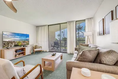 Image de Dream Hawaiian Getaway at Stunning Oceanfront Maui Sunset!