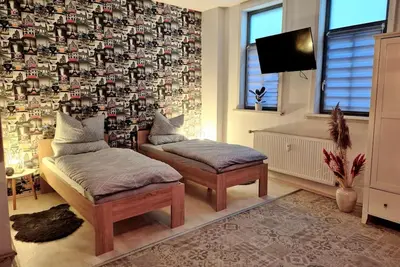 Image de Cozy vacation apartment \"MittenDrin\" in the center of Bad Langensalza.