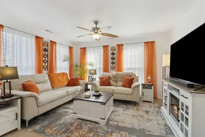 Image de Charming House with King Bed, Fenced Yard, WiFi in the Heart of Quaint Cedartown