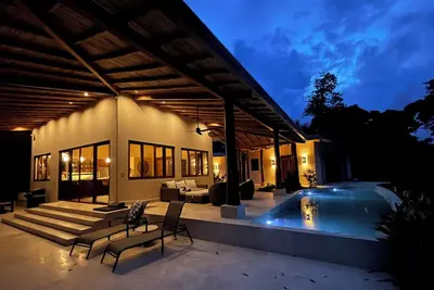 Image de Ocean Front Estate with Pool and Private Beach