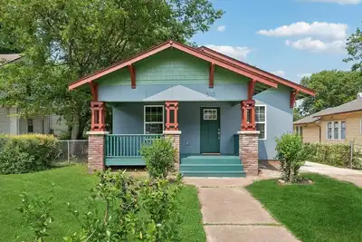 Image de Charming  2-bedroom two bath  house in fantastic Tulsa with office/ fitness room