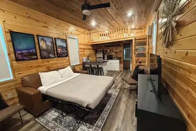 Image de Cozy Cabin, House in Glendive 1 mile from Makoshika State Park! Family-friendly