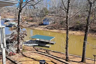 Image de New Listing\nWarren Cove 6bd 3. 5ba home Sleeps 22, ramp, dock plenty of parking