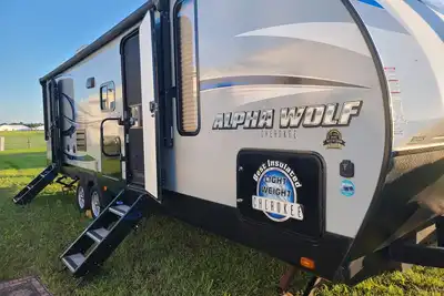 Image de Nfl Draft Glamping with Indoor Fireplace