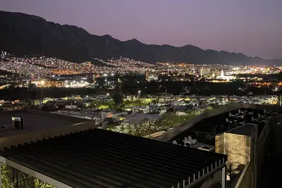 Image de 2-bedroom apartment in welcoming Monterrey with Ac, WiFi Balconies amazing views