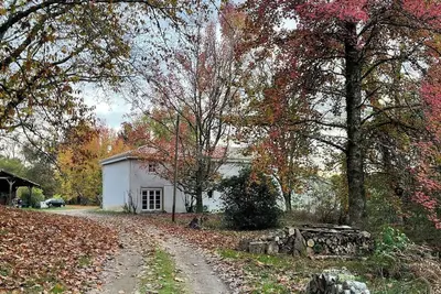 Image de Domaine du Martinet : Charmante Maison Rénovée au Coeur de la Nature