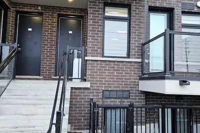 Image de Spacious 2 Bed, 2. 5 Bath Apartment in Pickering