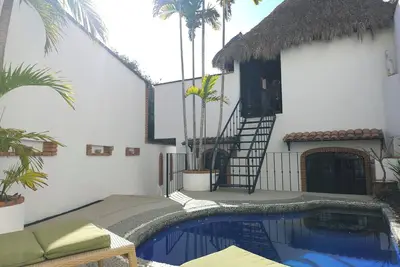 Image de Complimentary 1 hr Massage when you book our Peaceful Hideaway with Private Pool