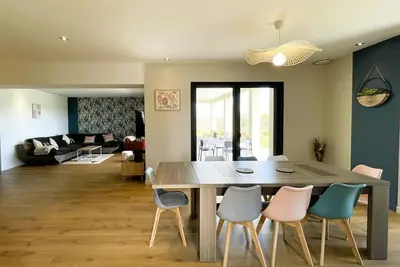 Image de Perry - Mialos - Gîte