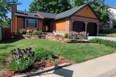 Cozy, Clean & Fully Remodeled – Long Stay Friendly!