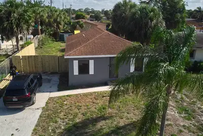 Image de Charming 3-bedroom house with Ac, WiFi in lovely West Palm Beach