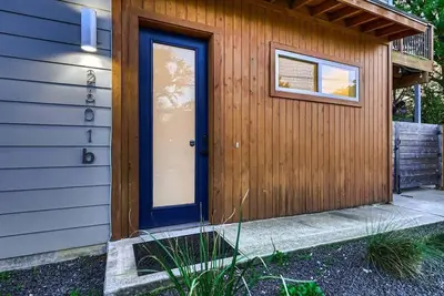 Image de Chic East Austin Home-New-Walkable-Free Parking