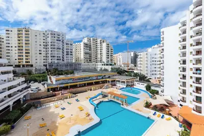 Image de Kojima White Apartment, Praia da Rocha, PortimĂŁo