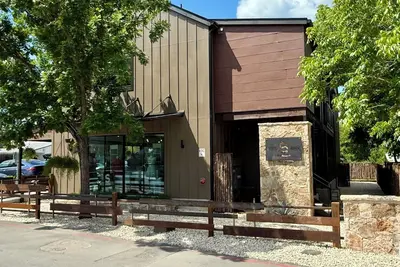 Gaines Ranch on the Square: Entire Property