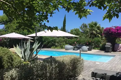 Image de Superbe Villa Contemporaine Luxe Et Detente 12/13 Personnes\nPLAGE Acces A Pied