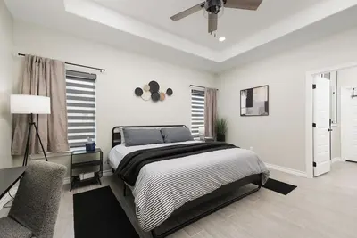 Image de Charming Home w/Private Pool Fenced backyard Wi-Fi
