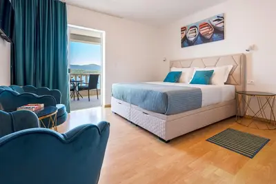 Image de Comfortable Four-Bedroom Apartment