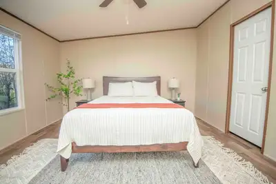 Image de Family-Friendly Spacious Modern Comforts w Firepit