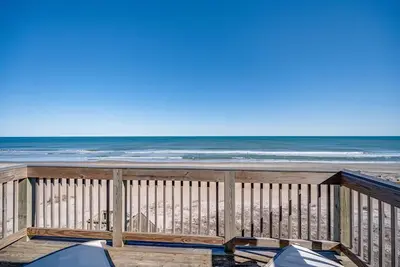 Image de Sea Wind. Stylish Oceanfront 3-Bedroom Escape – Your Perfect Beach Getaway!