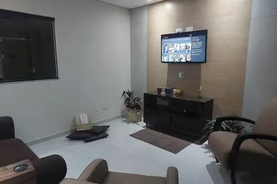 Image de Great home for work and leisure.