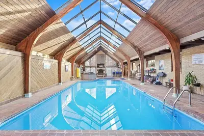 Image de Pearl Street Pool House-4B4Ba, High end Amenities, Walking Distance to Downtown