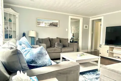Image de Charming 4-bedroom home, close to restaurants and beaches, Yarmouth Ma