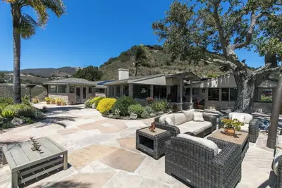 Image de Carmel Valley View Estate Above the Wineries with Hot Tub