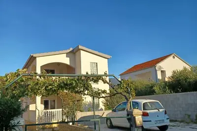 Image de Beachfront Apartment with Balcony and Sea View