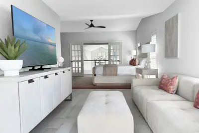 Image de Private 3 bedrooms, 2 bathrooms Upper Level Suite 300 ft from Bonita Beach