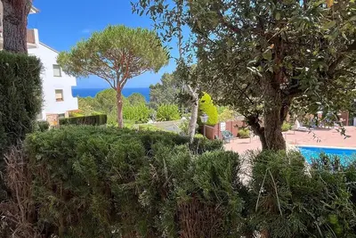 Image de Golfet Apartment - Apt p/3 at 5min from the beach w/pool Wi-Fi and Ac