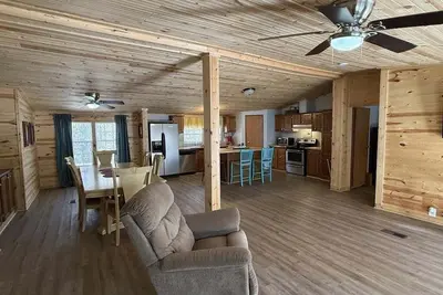 Image de Spacious 5-bedroom house Short Distance from Brushy Mtn & Windrock Trails