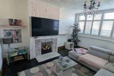 Image de Spacious 3b Home with Garden in Central Ipswich
