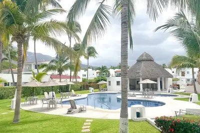 Apartment (second floor) one block from the beach, Club Santiago, Manzanillo