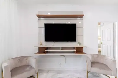 Image de Luxury Living in the Heart of Ny!