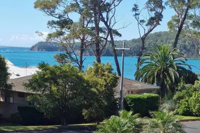 Image de Entire Home, Denham's Beach Nsw 2536. View of the water & 2 mins to the beach.