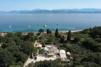 Image de Family home, 3 min walk to the Gogevina beach and 10 min to Avlaki beach.