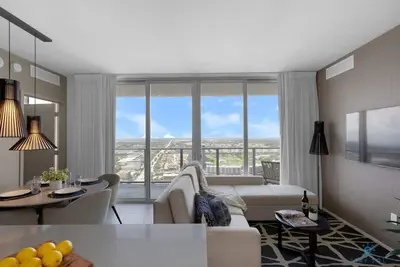 Image de q Luxury Apt. w/Views - Free Parking