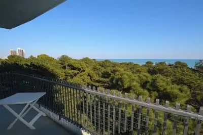 Image de A 30 mètres de la plage de Lignano Pineta, bel appartement pour 6 personnes