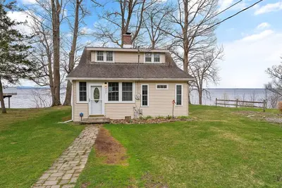 Image de Oneida Lakeside | Private Dock | Pet Friendly