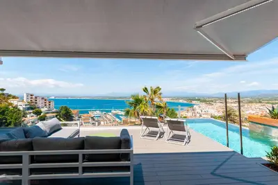 Image de Casa con piscina infinita y vista al mar (Cap Ponent A1)