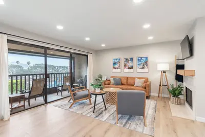 Image de Brand New 2br with Ocean Views & Open Layout!