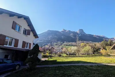 Image de Retraite bucolique dans les Alpes